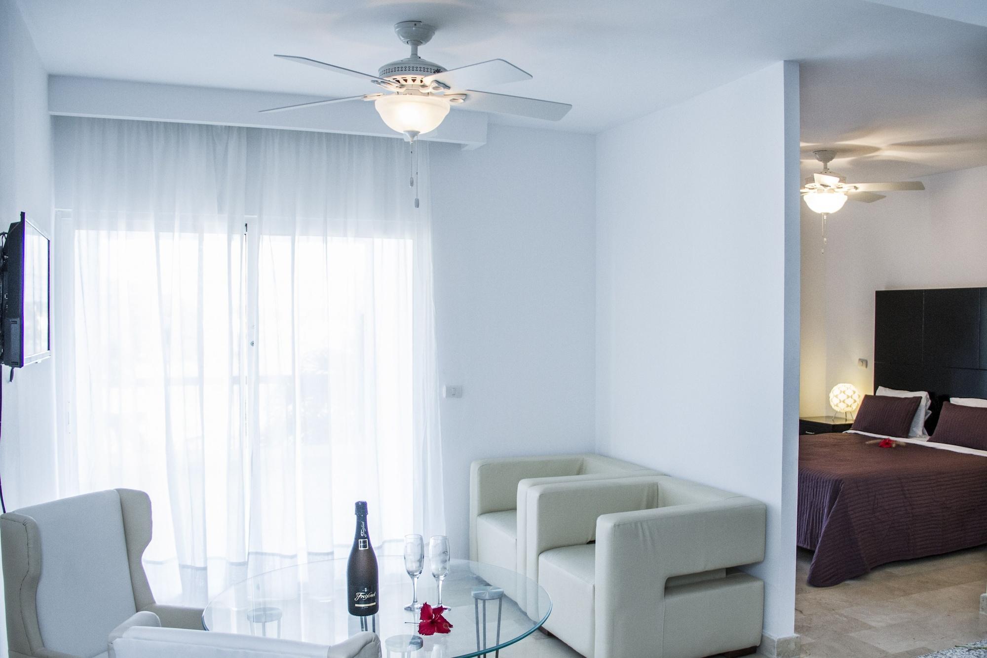Karibo Aparthotel 3*